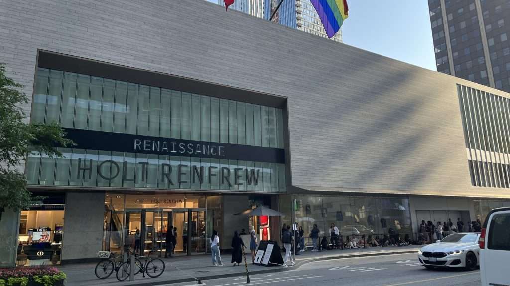 The RENAISSANCE FLAGSHIP was only available in Toronto, Canada from July 5, to 11, 2023 as the first stop of Beyoncé sold out North American tour. Source: Larry Leung
